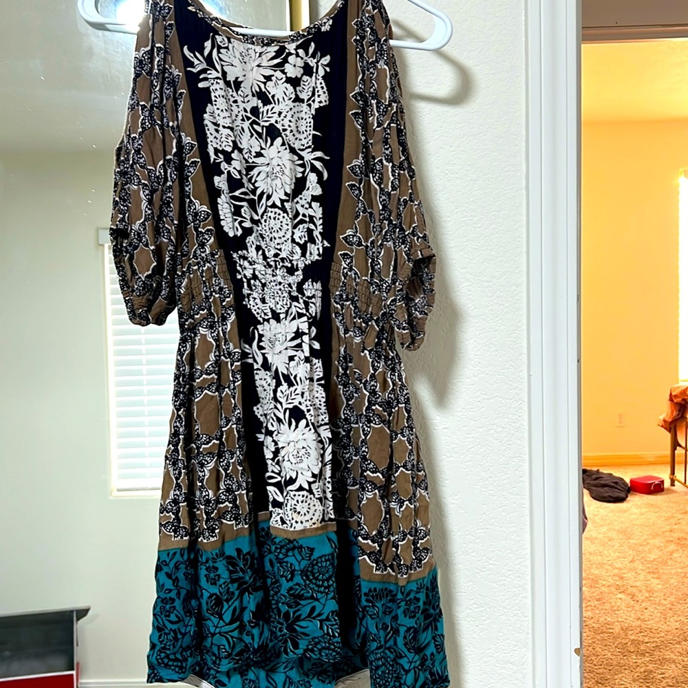 Cute dress!